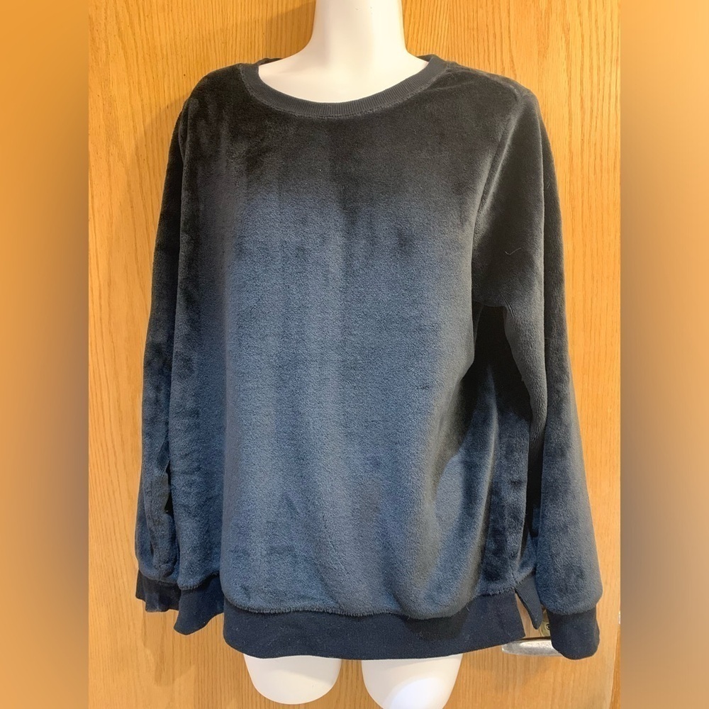 Large black Lux Faux-Fur Sweatshirt by Gaiam